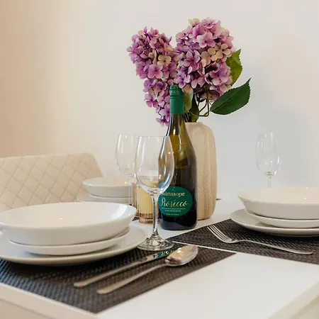 דירה Airport With Balcony ברטיסלאבה