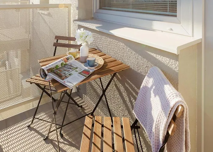 דירה Airport With Balcony