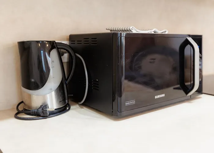 아파트 Airport With Balcony